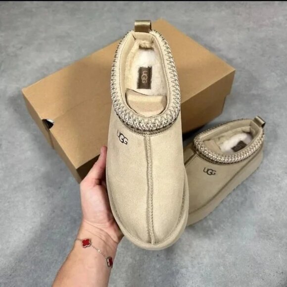 UGG Beige Suede Platform Shoes - Picture 6 of 7